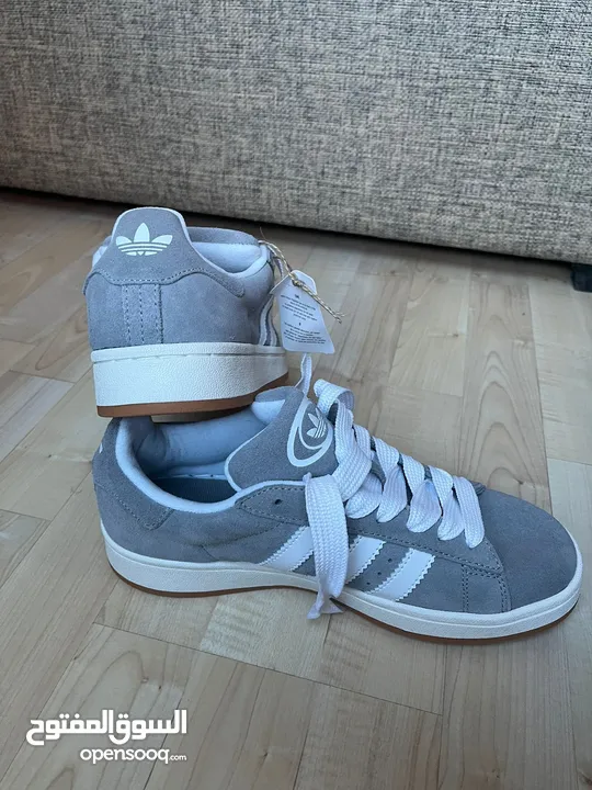 Adidas shoes new 42