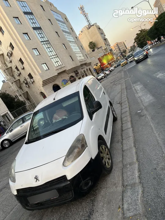 بكم بيجو بارتنر 2015 4 جيد