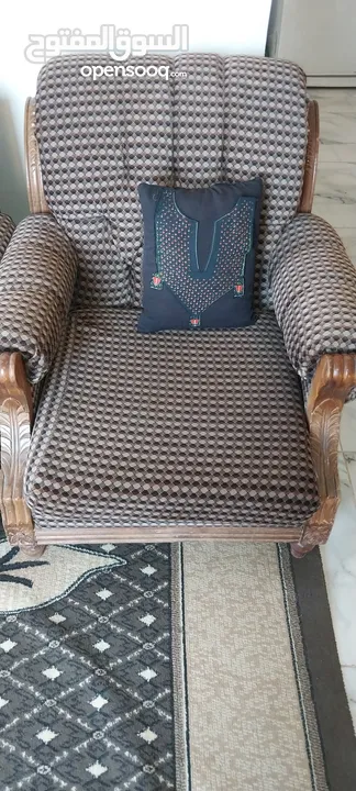 طقم كنب مع سجاد