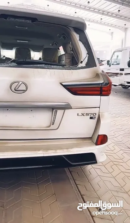 Lexus LX570s