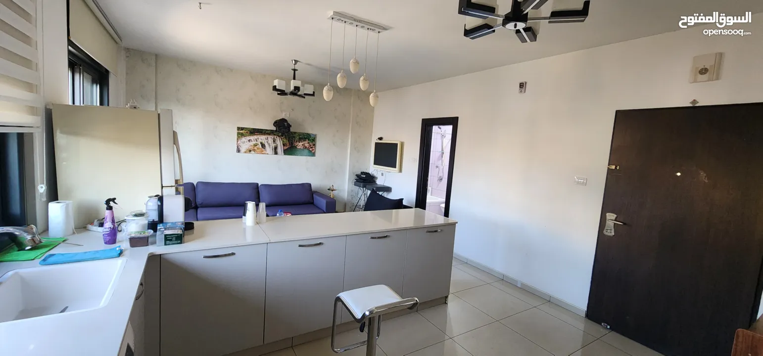 ستوديو في رام الله وسط البلد حي النزهة  الطابق الثالث قريب من كل الخدمات