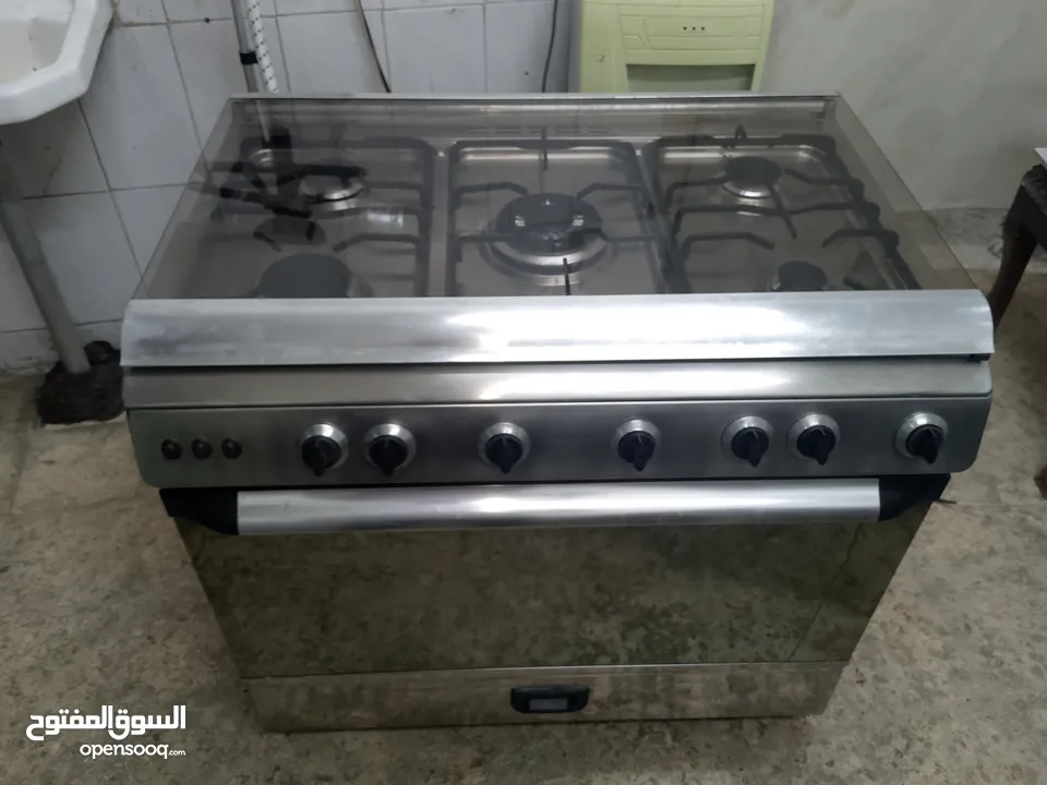 غاز 5عيون نحاس نظام 7مفاتيح بشتغل شواية وفرن مع بعض حجم80×60 فل ستانليس ستيل   موجود بالبقعة وعالفحص