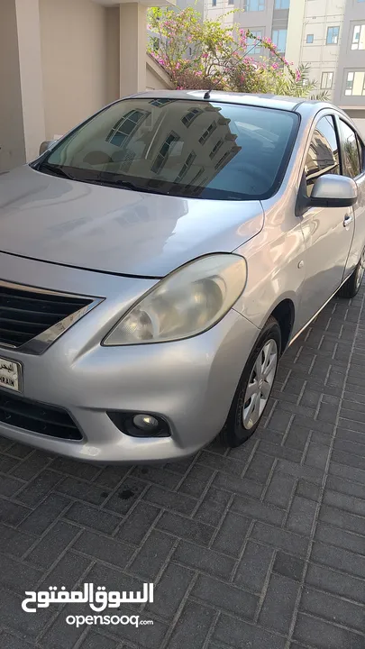 Nissan sunny 2012