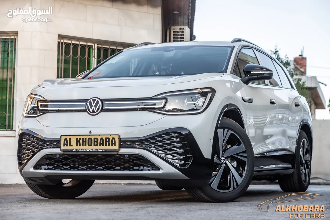 Volkswagen ID6 Crozz Pro 2024 Piano black