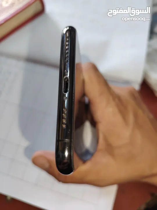 ايفون sx max