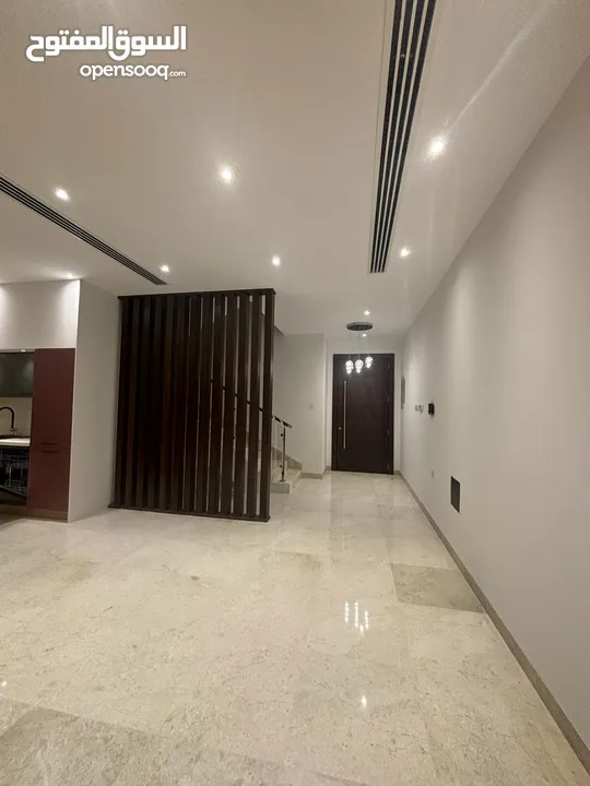 3Me38-Brand new luxurious 4+1BHK villa for rent in MSQ