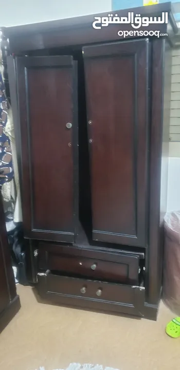 غرفة نوم مستعملة بحالة جيدة للبيع لون بني