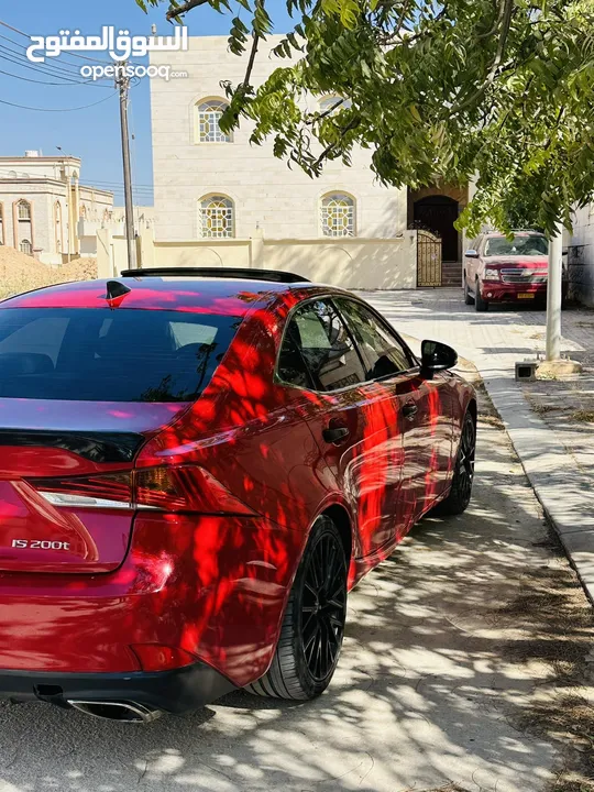 LEXUS IS 200T Excellent condition