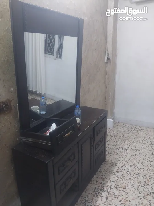 غرفة نوم مستعمله حاله جيده حدا شبه وكاله