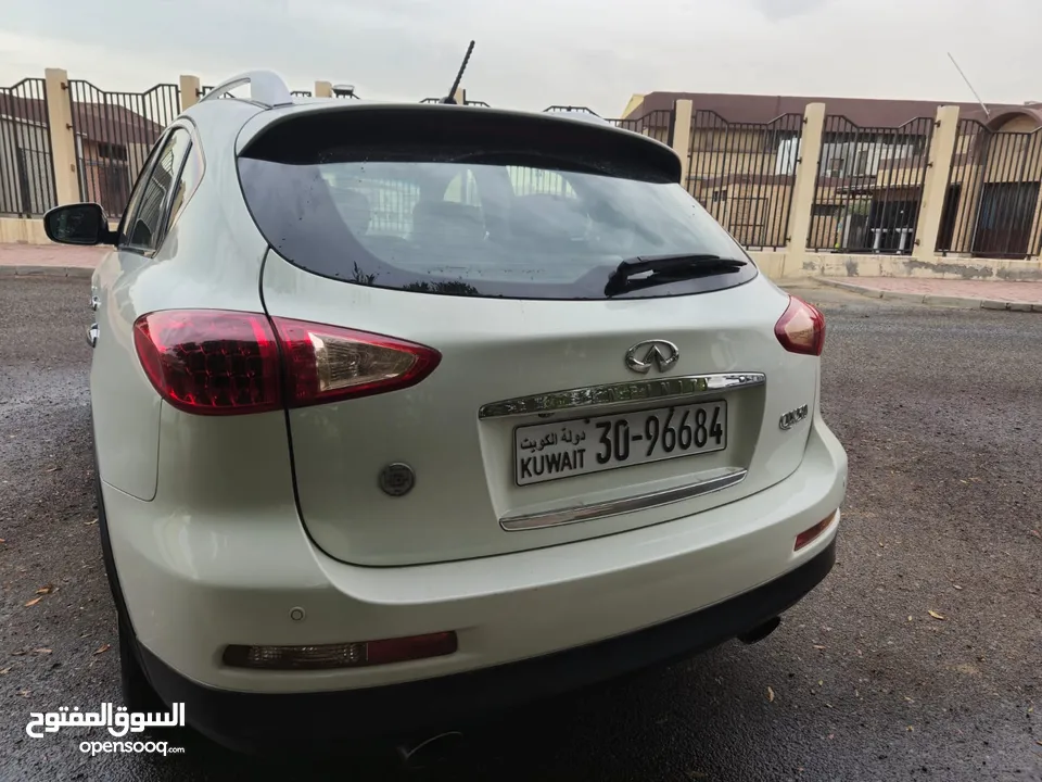 QX50 2015 بحالة الوكالة