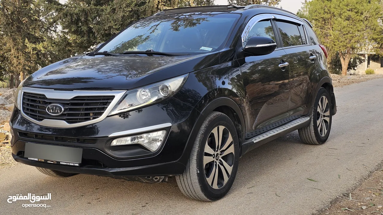 كيا سبورتاج موديل 2012