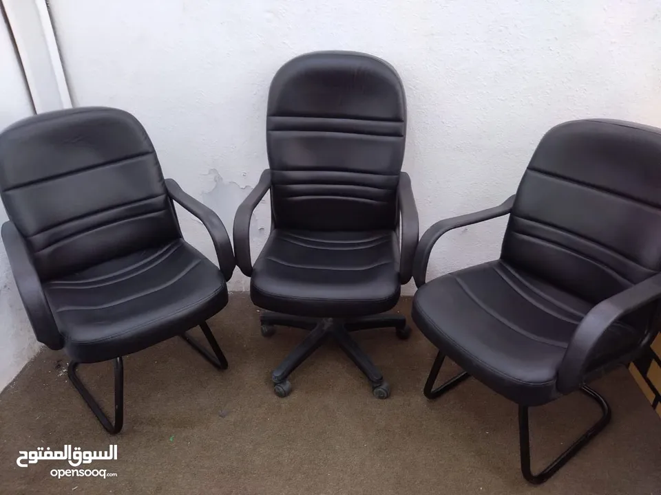 للبيع كراسي ادارية وموظفين ودراسي من المصنع الى المستهلك
