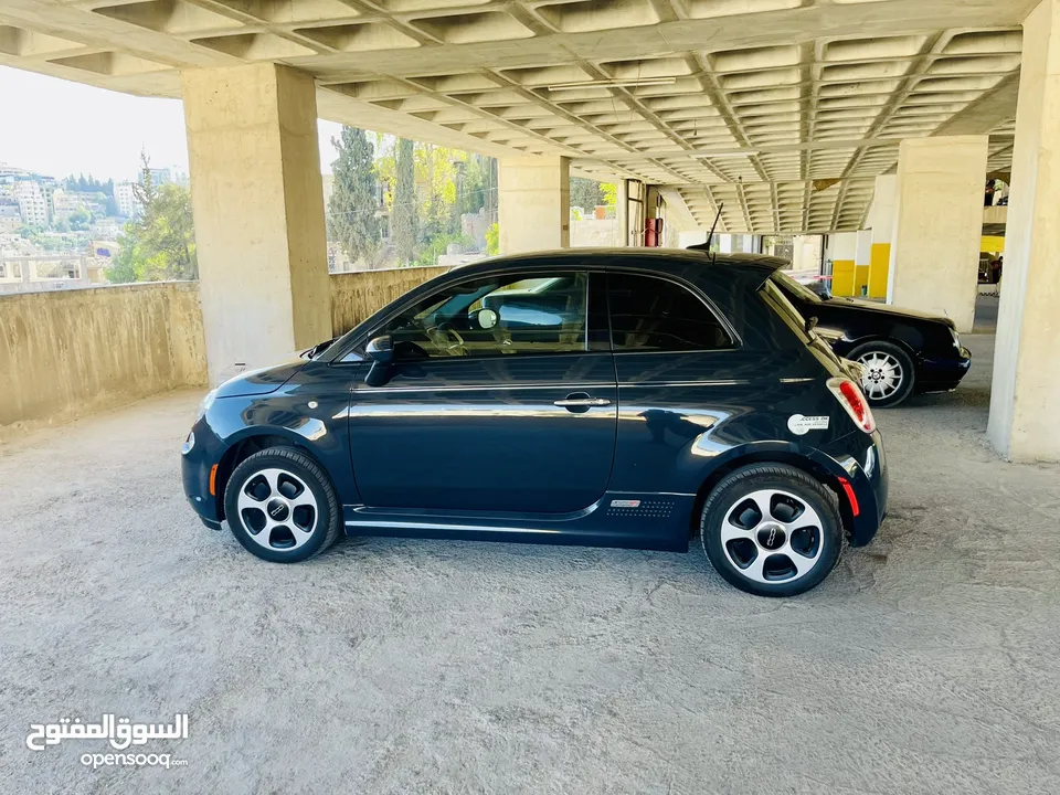 فيات 500e كهرباء للبيع موديل 2017 ممشى قليل بحالة ممتازة fiat 500e 2017