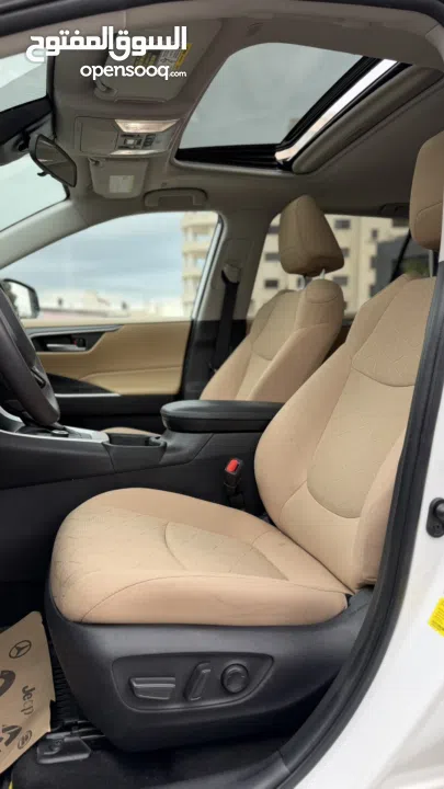 تويوتا RAV4 ترخيص 2023 محرك 2500 هايبرد  جير أوتوماتيك 296 حصان