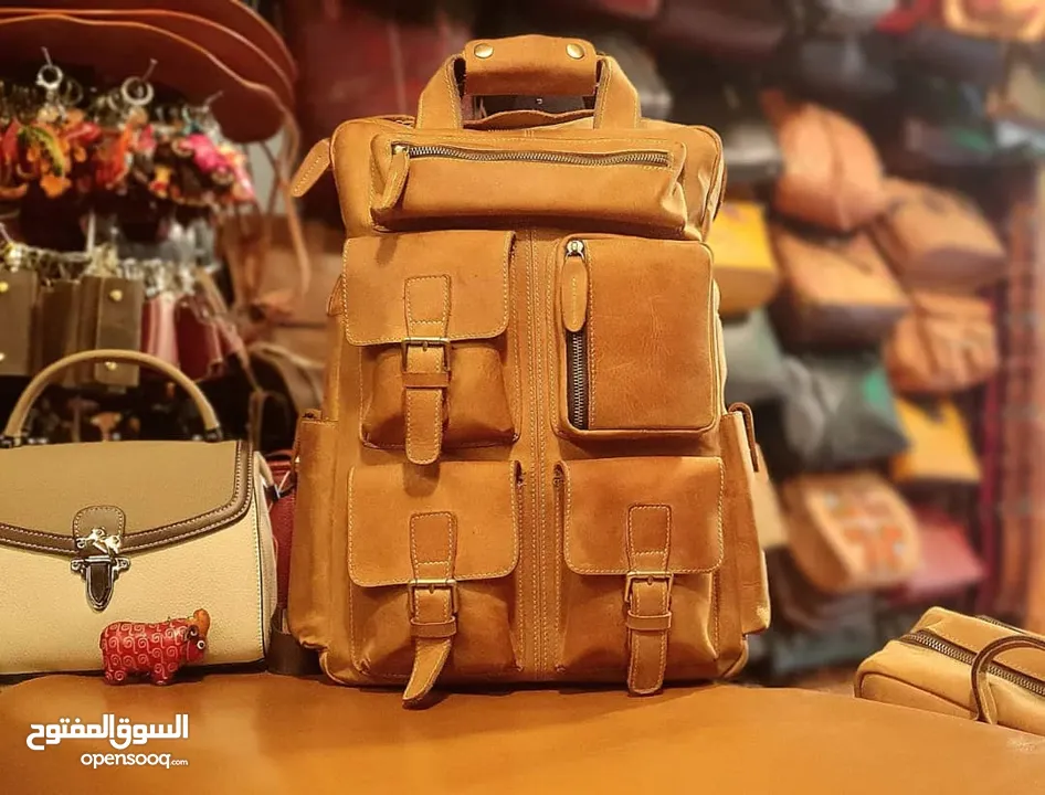 Handmade leather backpacks حقائب الظهر الجلدية المصنوعة يدويا