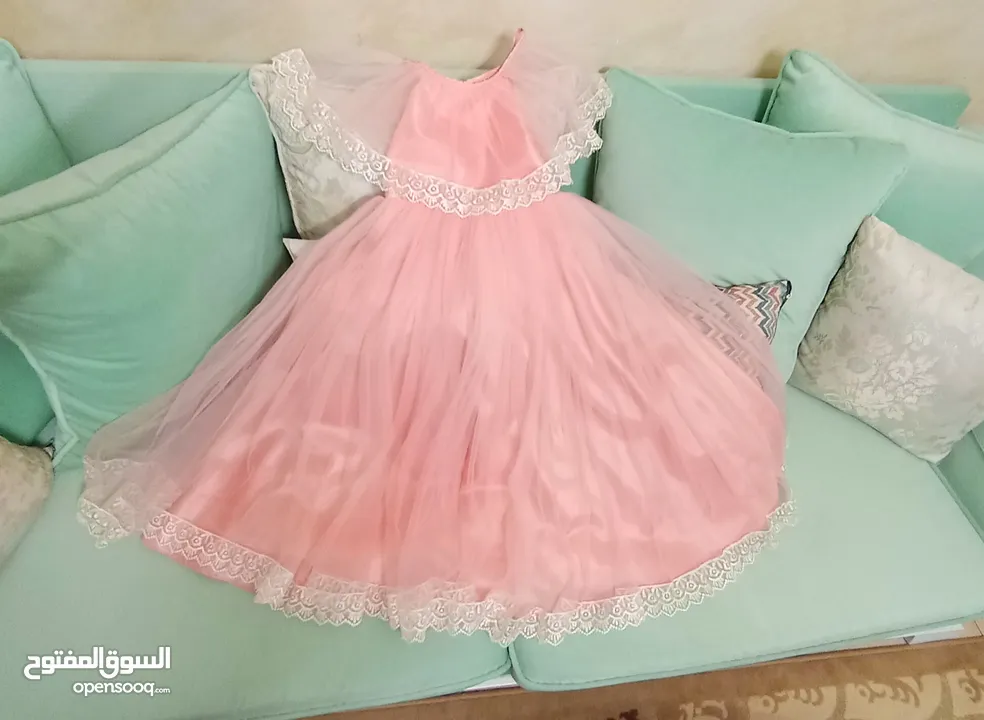 فستان بناتي