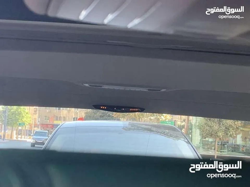 مرسيدس E250 فل الفل عدا البانوراما موديل 2010 بحالة الوكالة