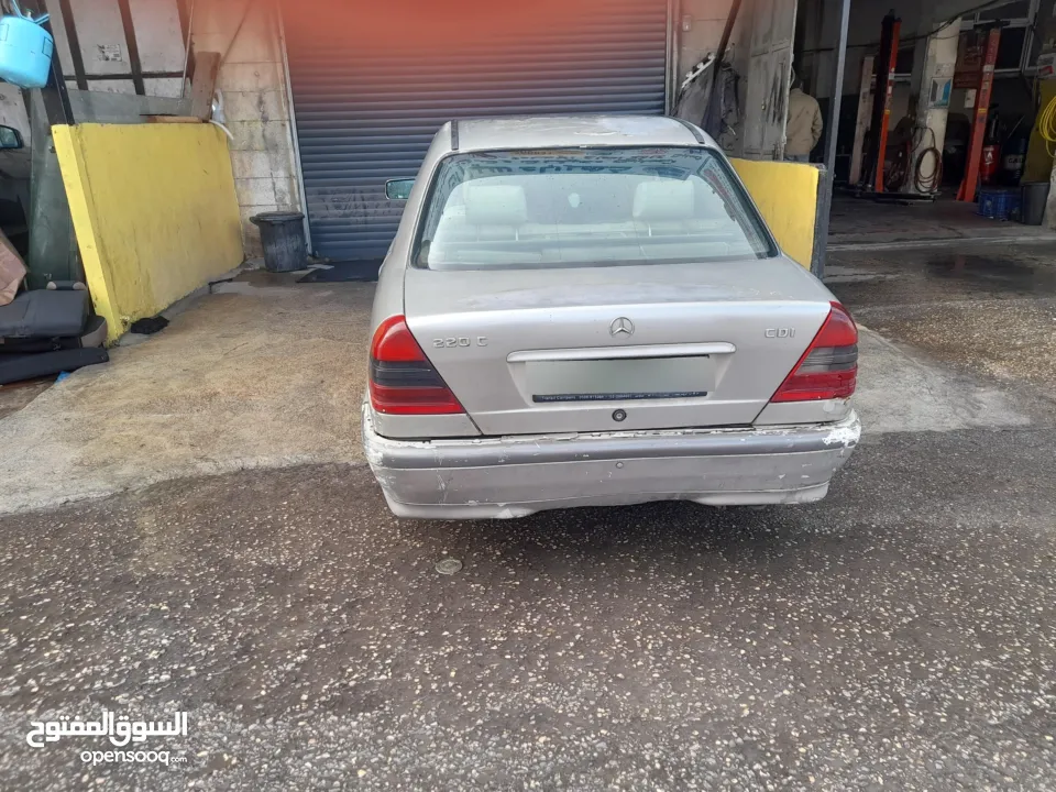 مرسيدس CDl  للبيع