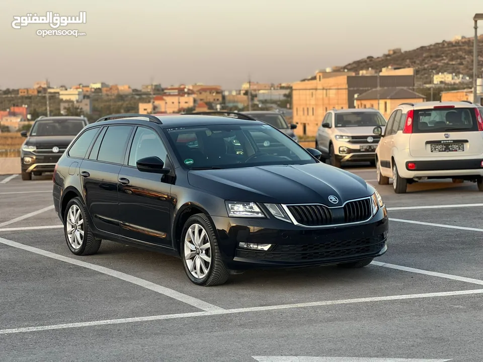 سكودا اكتافيا ستيشن فل بدون فتحة 2020