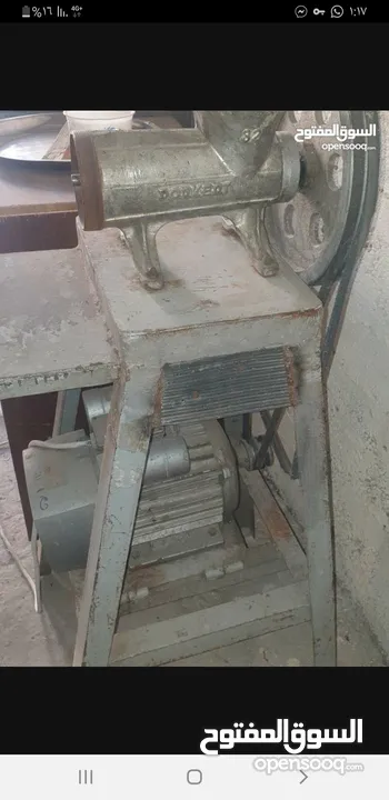 عدة مطعم للبيع