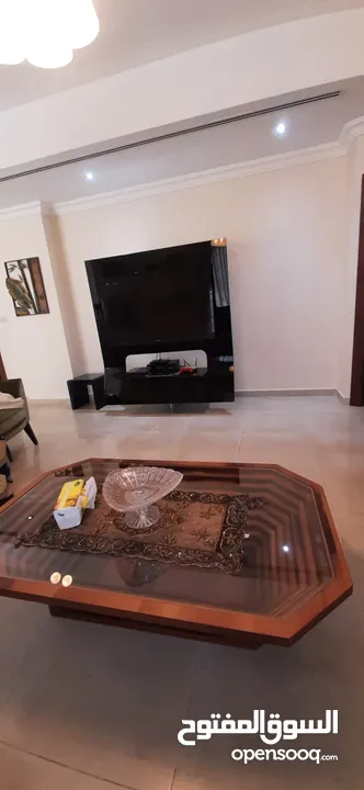 فيلا للايجار يوجد خيارات اخرى Villa for rent, other options available V7