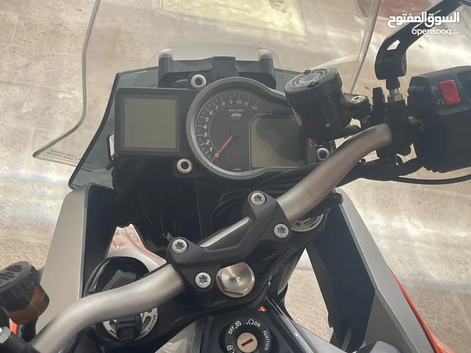 وحش الطرقات – KTM 1290 Super Duke GT موديل 2016  دراجة رياضية وسياحية فاخرة بحالة وكالة للبيع