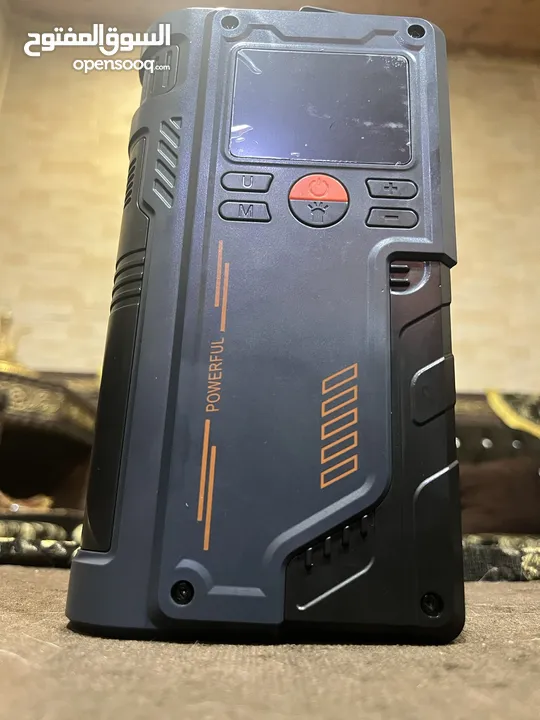 مكثف طاقة ( Jump starter ) لشحن بطارية السيارة بالإضافة إلى القدرة على نفخ العجال