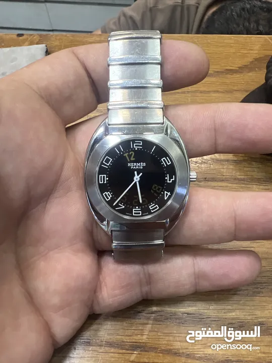 لاصحاب الذوق الرفيع ساعة سويسرية اصلية 100%ماركة هيرميس HERMES  استخدام بسيط جدا بسعر ممتاز