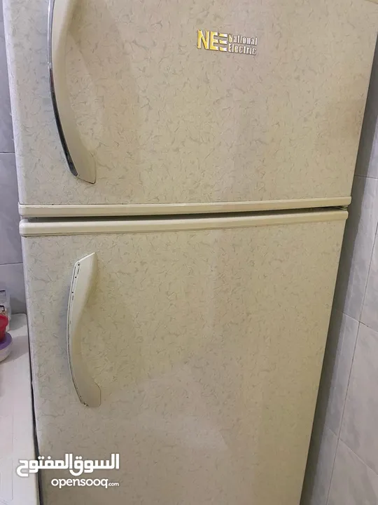 ثلاجه للبيع
