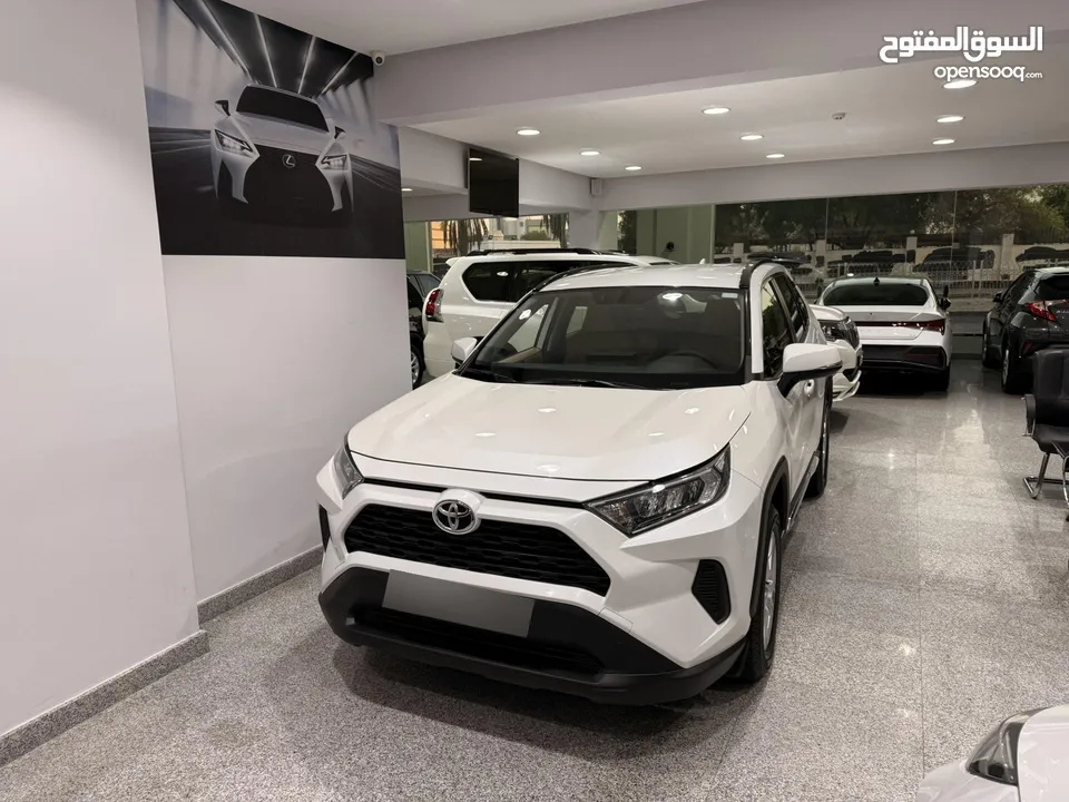 للبيع تويوتا راف فور موديل 2021