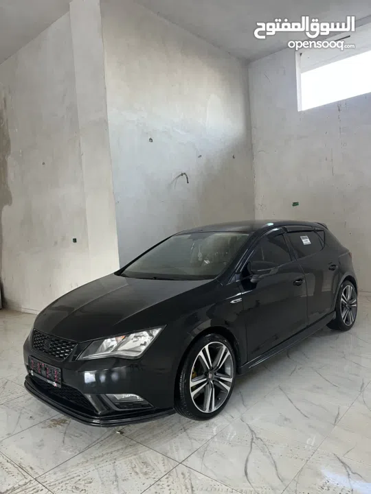 سيات ليون 2016 (أوتمات) / مميزة وبحالة الشركة وبسعر مميز عالكاش فقط