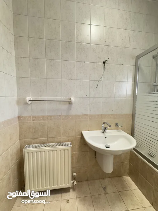Not Furnished Apartment to Rent 250sqm ( Property 40398 )-174787477
