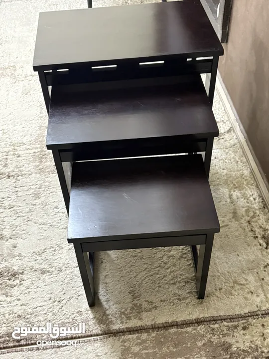 طاولات خدمة