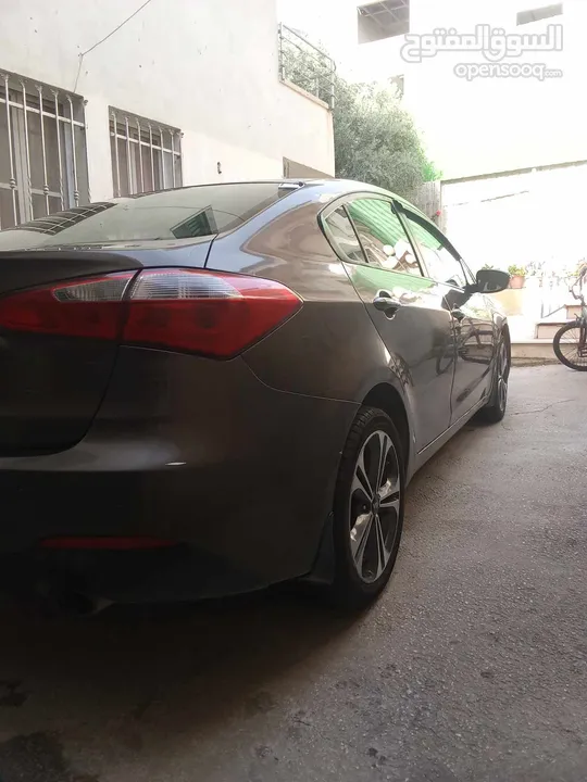 كيا سيراتوووو فحص نخب مطور 1600 بنزين اتمات فل الفل مع فتحه بسعر حررق