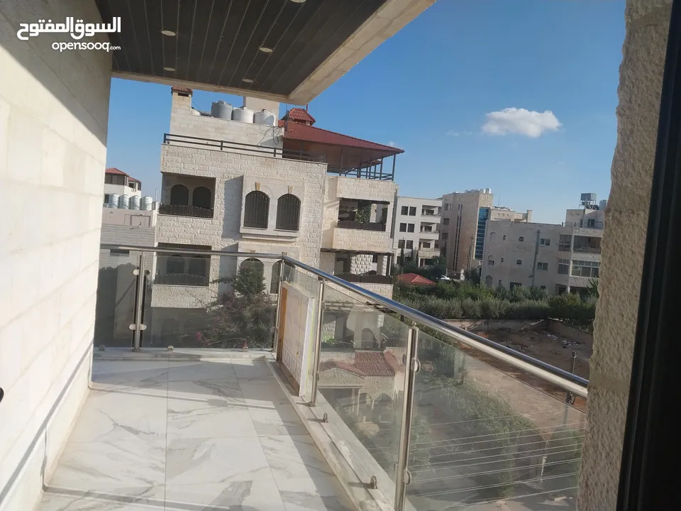 شقه جديده فخمه للايجار