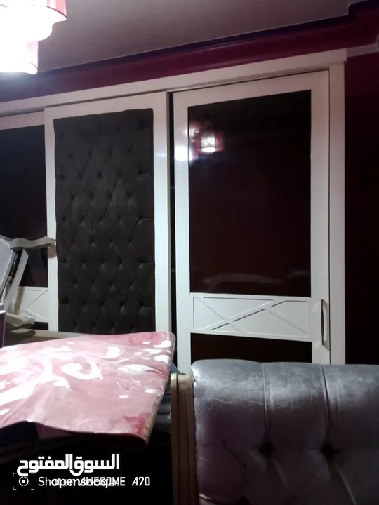 عفش شقه كامل بحاله جيده
