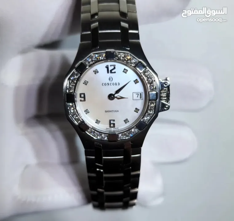 ساعة سويسرية مع فصوص ألماس
