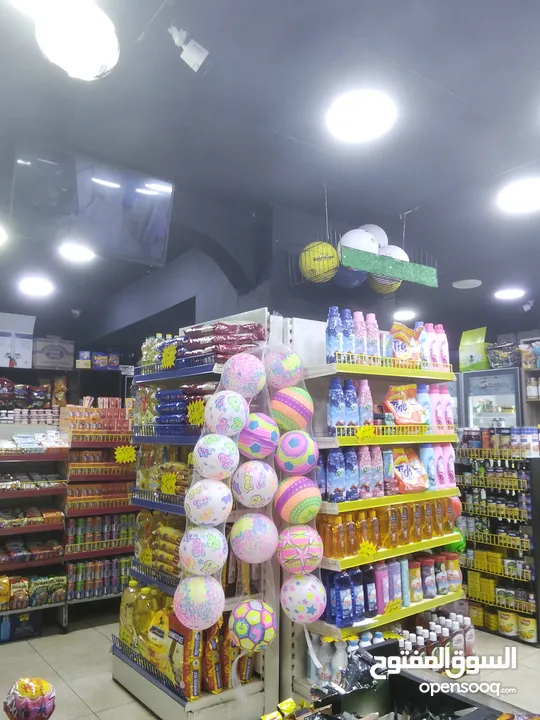 مطلوب شريك لمحل عروض دائمة