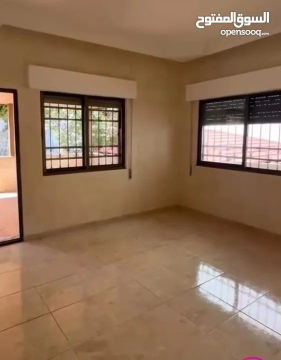 شقة طابق ارضي مع تراس للبيع في مرج الحمام - 14652