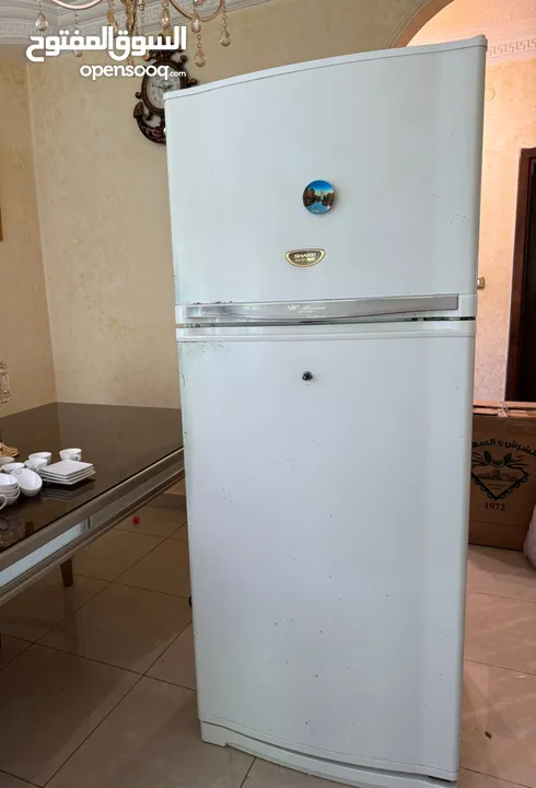غرفة نوم مزوج وغسالة وثلاجة،ممتازات للبيع بسعر مغري جدا