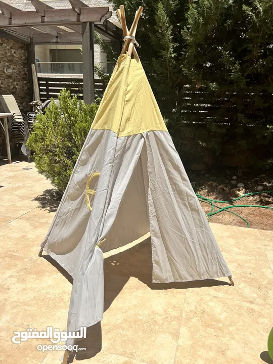 Ikea Tipi tent HÖVLIG - like new