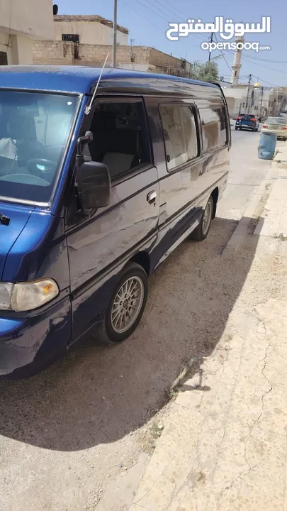 باص هونداي موديل 2001