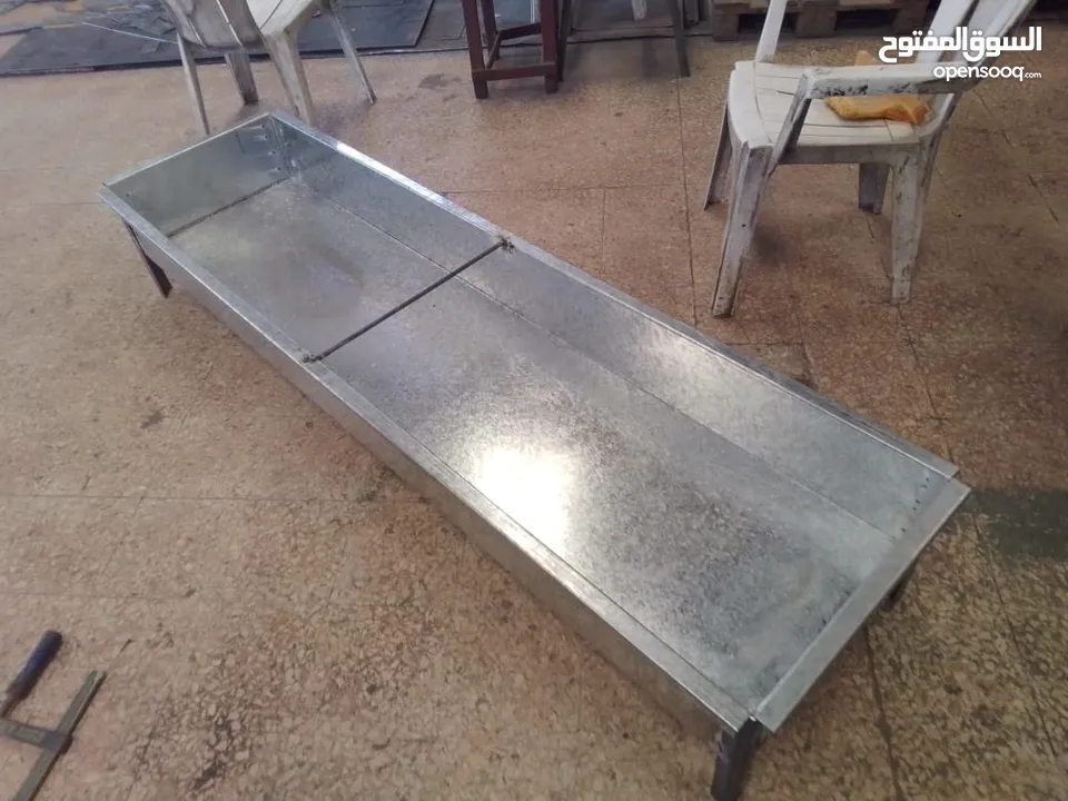 السلام عليكم  موجود طوايل حلال وشباك حلال وما شابه