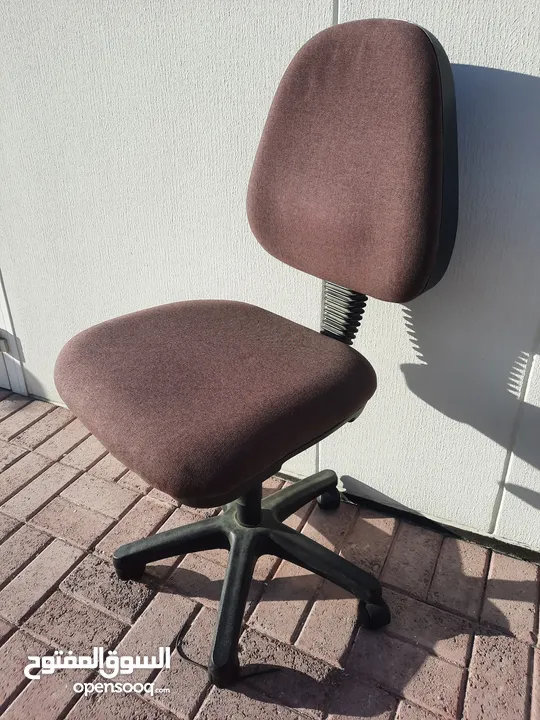 Office chair, comfortable and like New