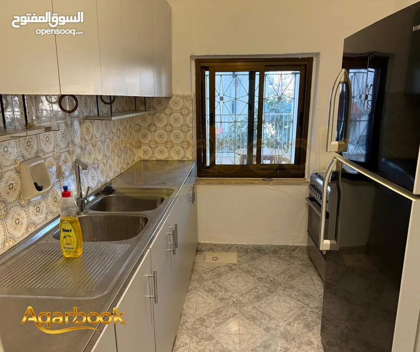 شقة مميزة مفروشة للايجارفي عين مصباح