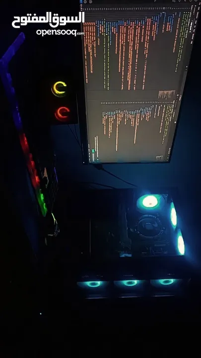 للبيع جهاز كمبيوتر ألعاب جهاز نظيف جدا بحاله ممتازه