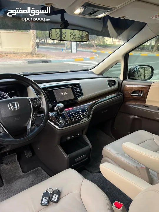 Honda odyssey I-vtec full option   موديل 2016 خليجي GCC  (( بدون صبغ / صبغ الوكاله ))