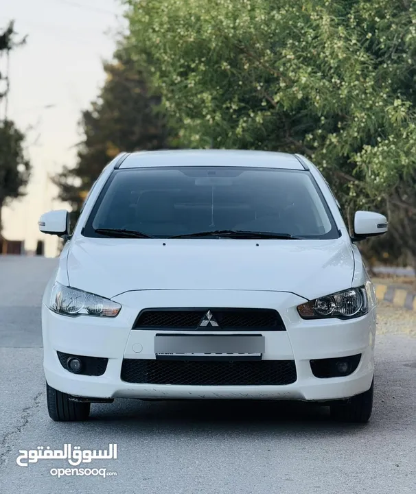 ميتسوبيشي لانسر موديل 2015 ماتور 1600 جير اوتماتيك استخدام شخصي