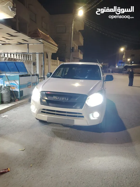 ايسوزو مميزه للبيع 2108