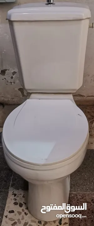 ادوات للبيع